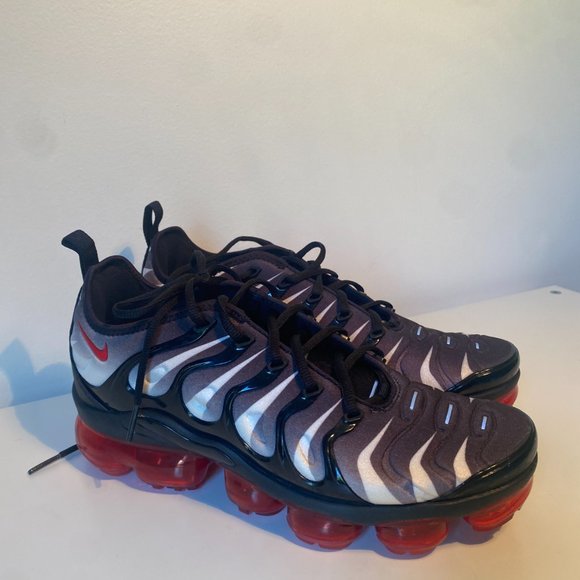 Nike Air VaporMax Plus "Shark" - Picture 2 of 8
